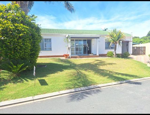 3 BEDROOM HOUSE FOR SALE IN FRAAIUITSIG